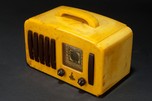Catalin Emerson ”5+1” EP-375 Radio in Butterscotch + Brown with Handle
